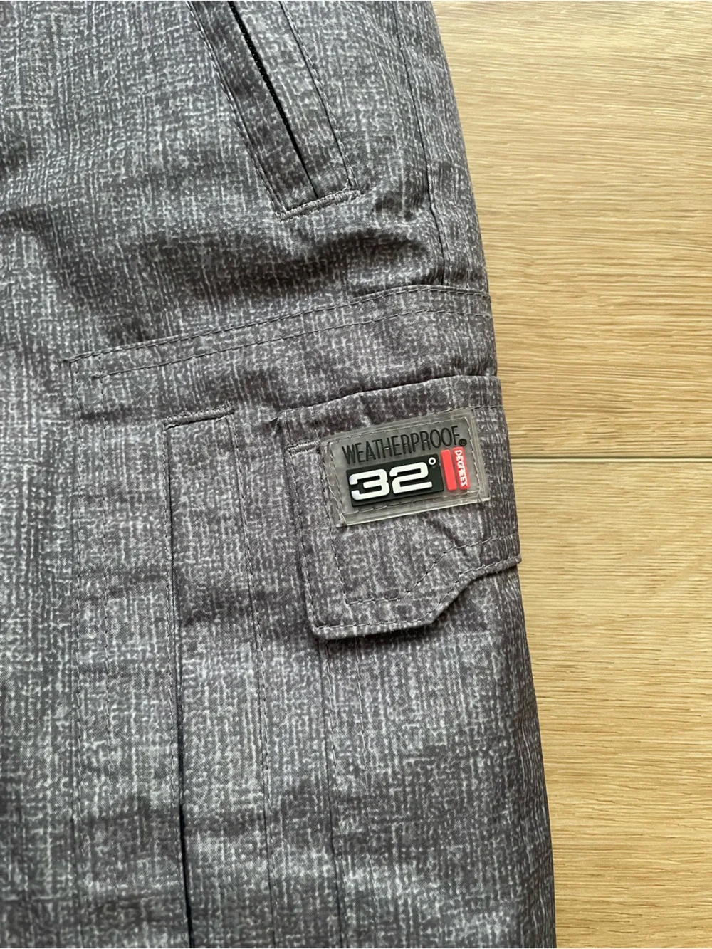 32 Degrees durable gray